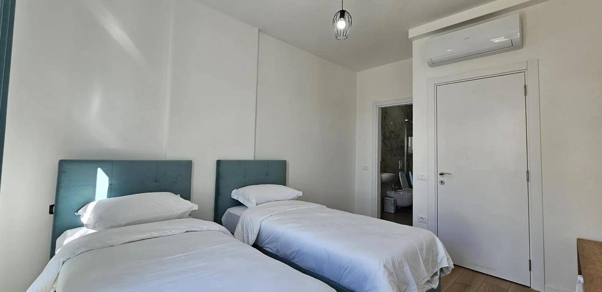 Sm Blue West Apartment Tirana