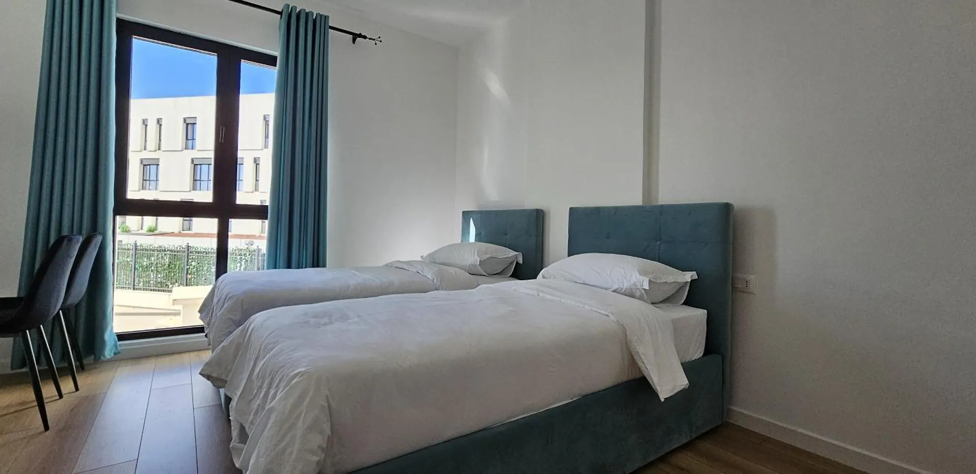 Sm Blue West Apartment Tirana
